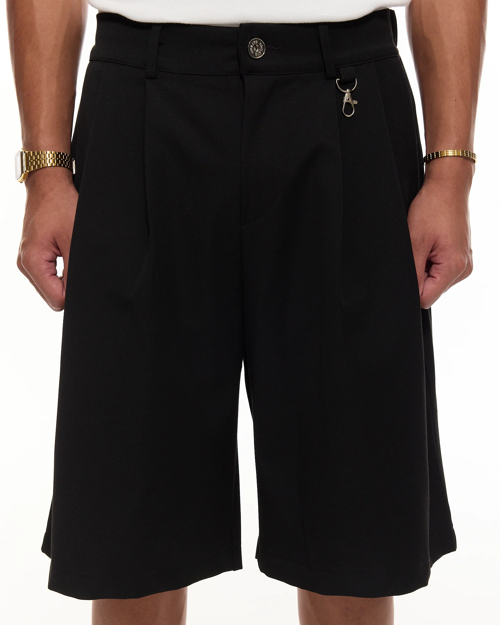 PLEATED SHORTS - BLACK - Image 4