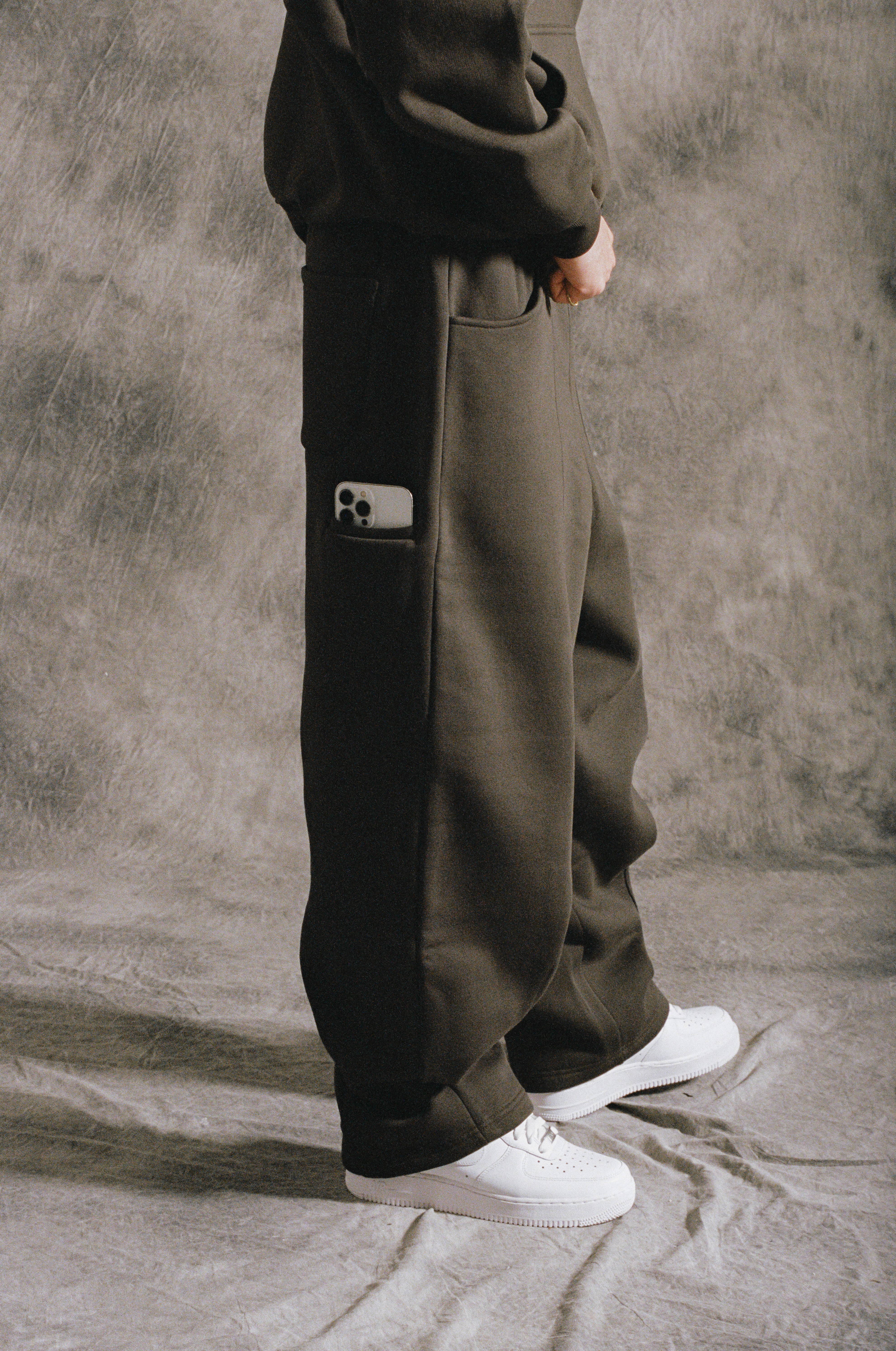 COZY STRAIGHT LEG SWEATS - COFFEE - Image 3