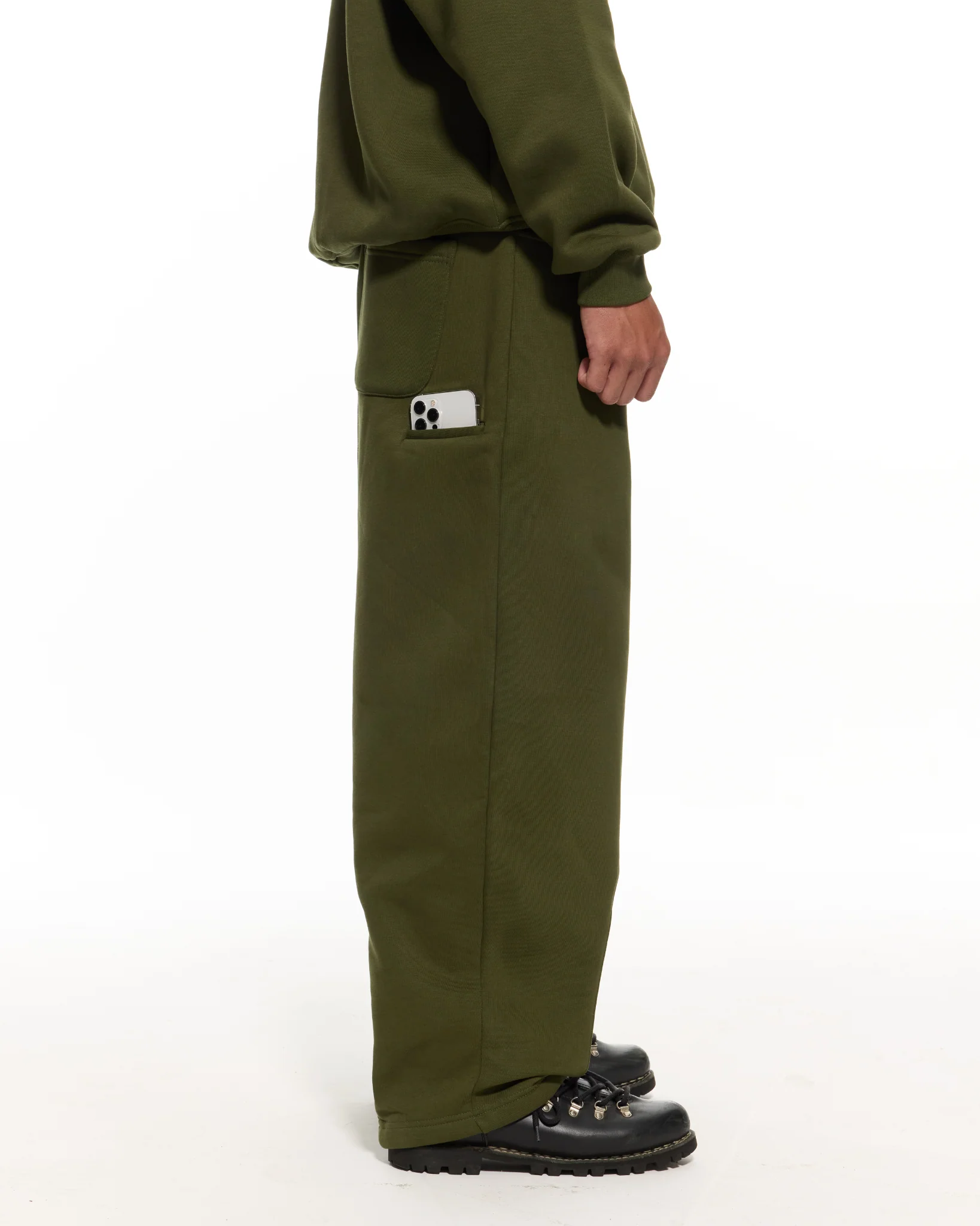 COZY STRAIGHT LEG SWEATS - MILITANT - Image 3