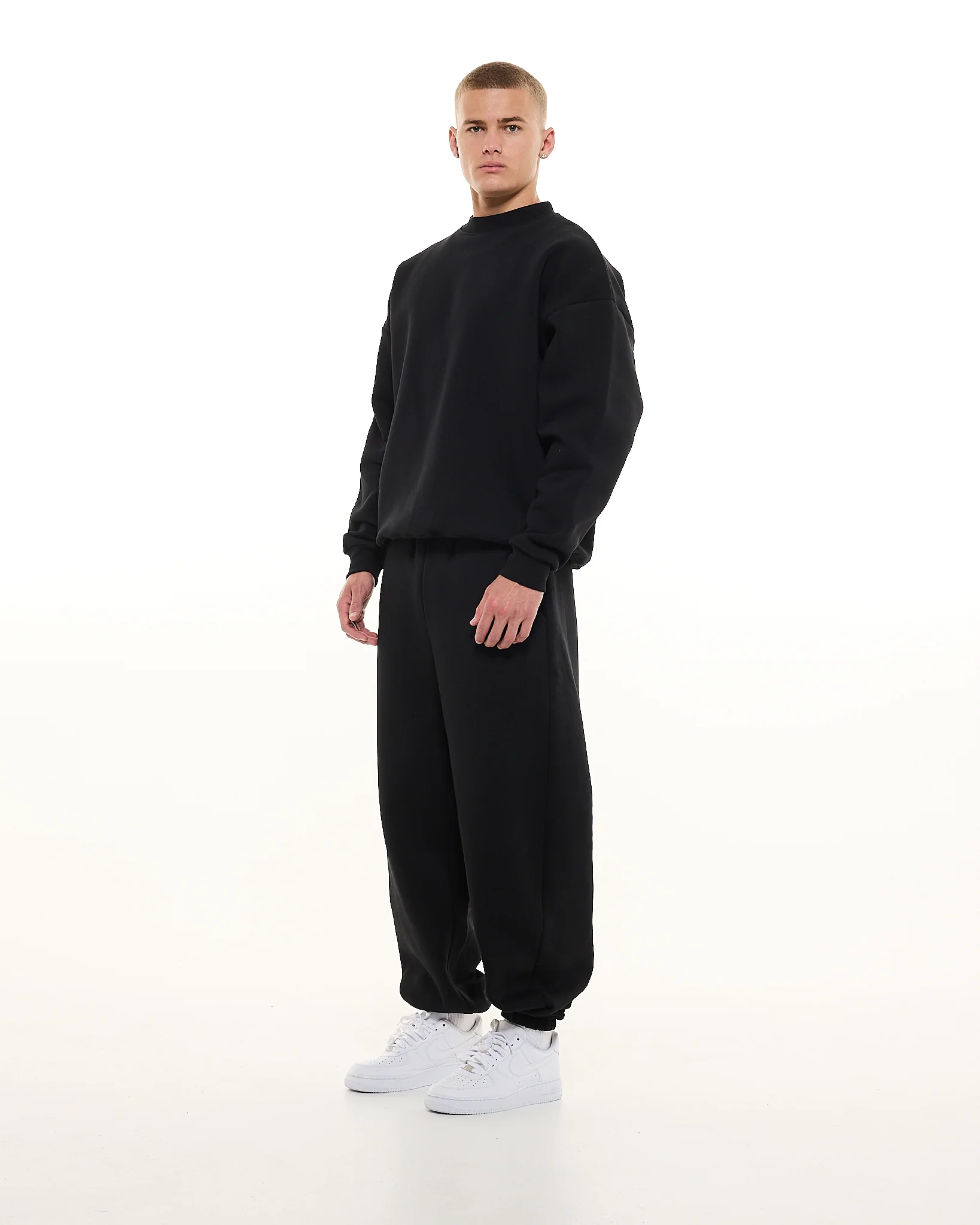 COZY SWEATER - BLACK - Image 5