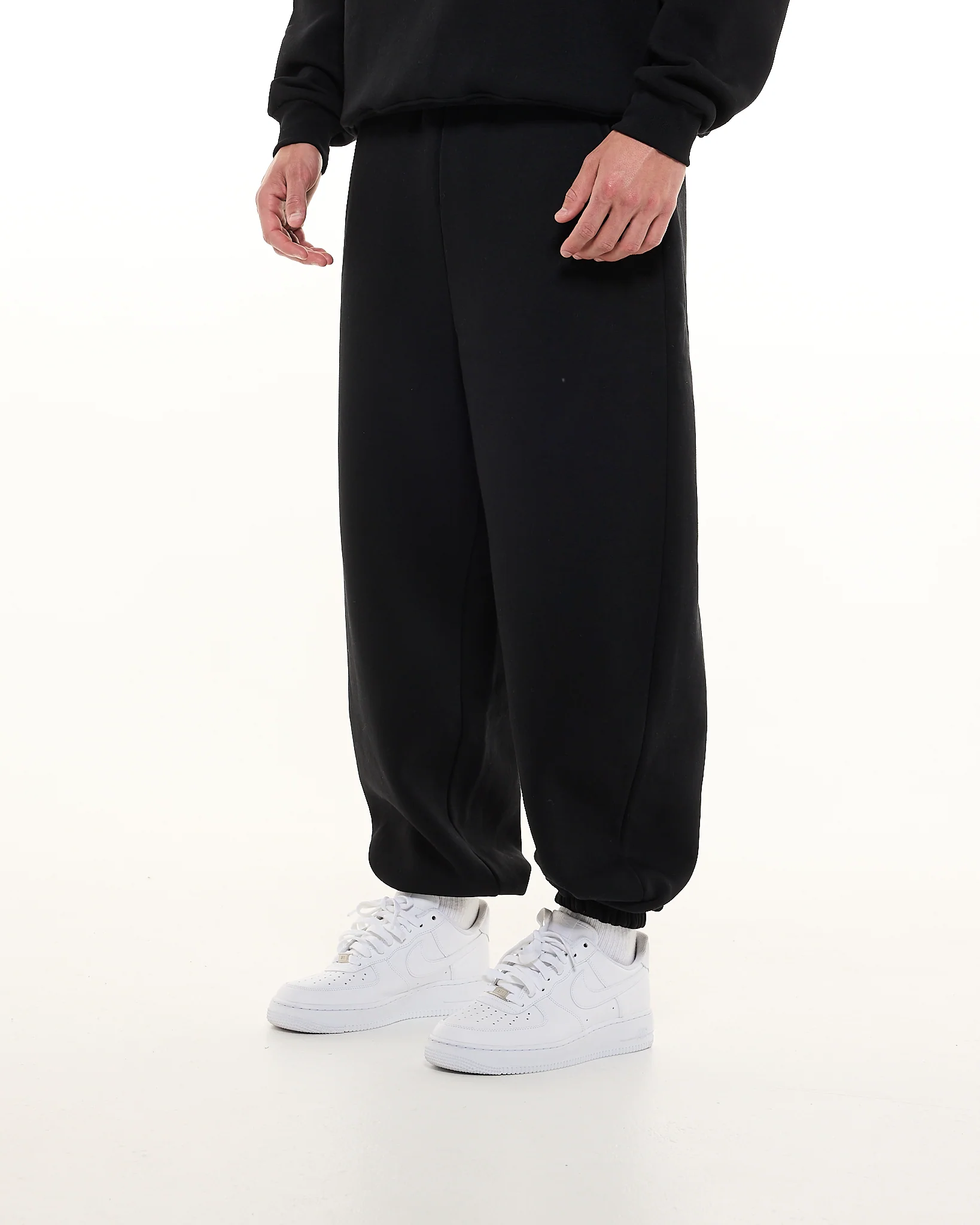 COZY SWEATPANT - BLACK - Image 4