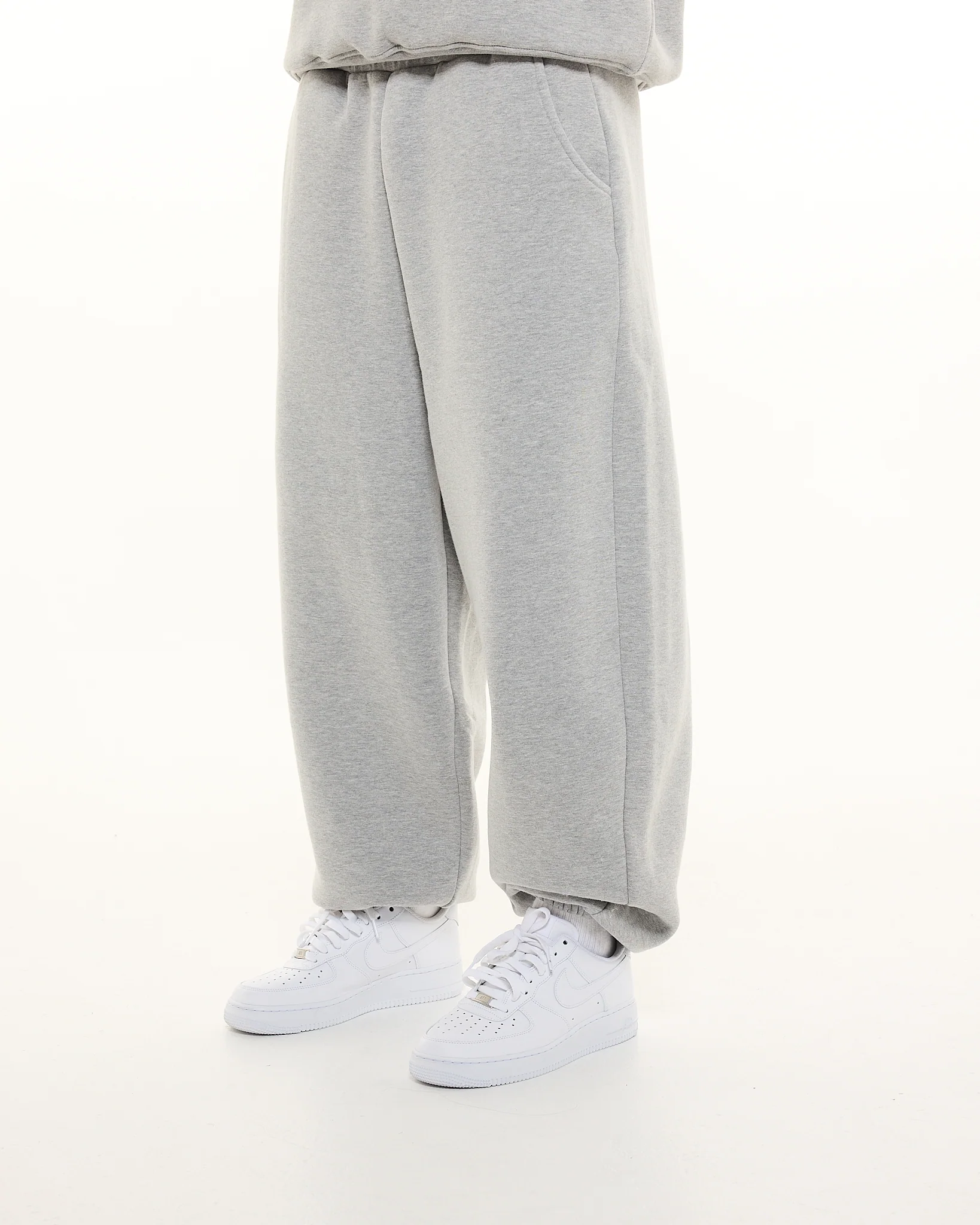 COZY SWEATPANT - GREY - Image 4