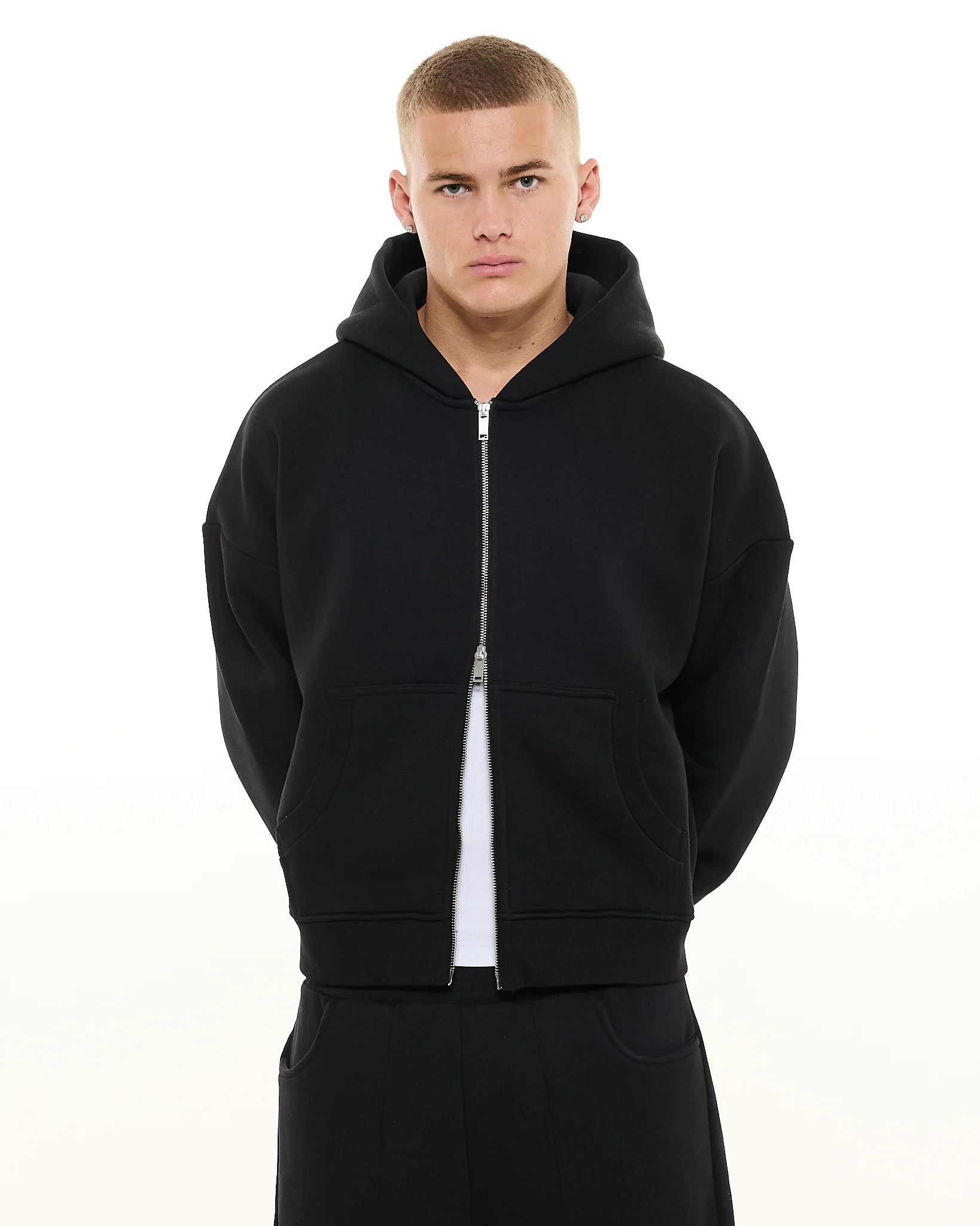 COZY ZIP UP - BLACK - Image 2