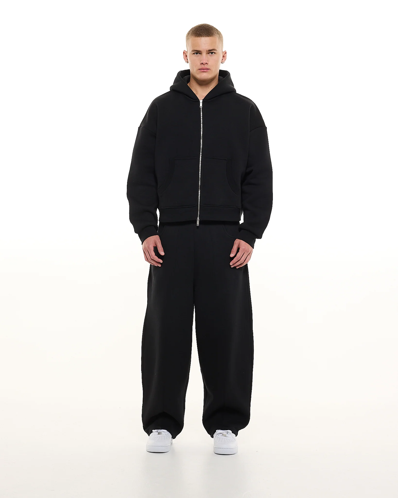 COZY ZIP UP - BLACK - Image 3