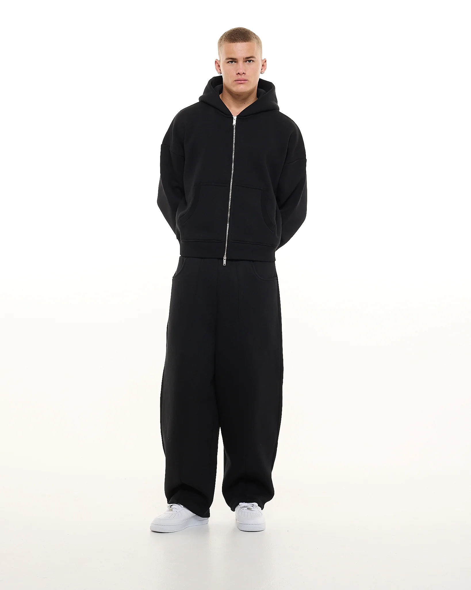 COZY ZIP UP - BLACK - Image 7