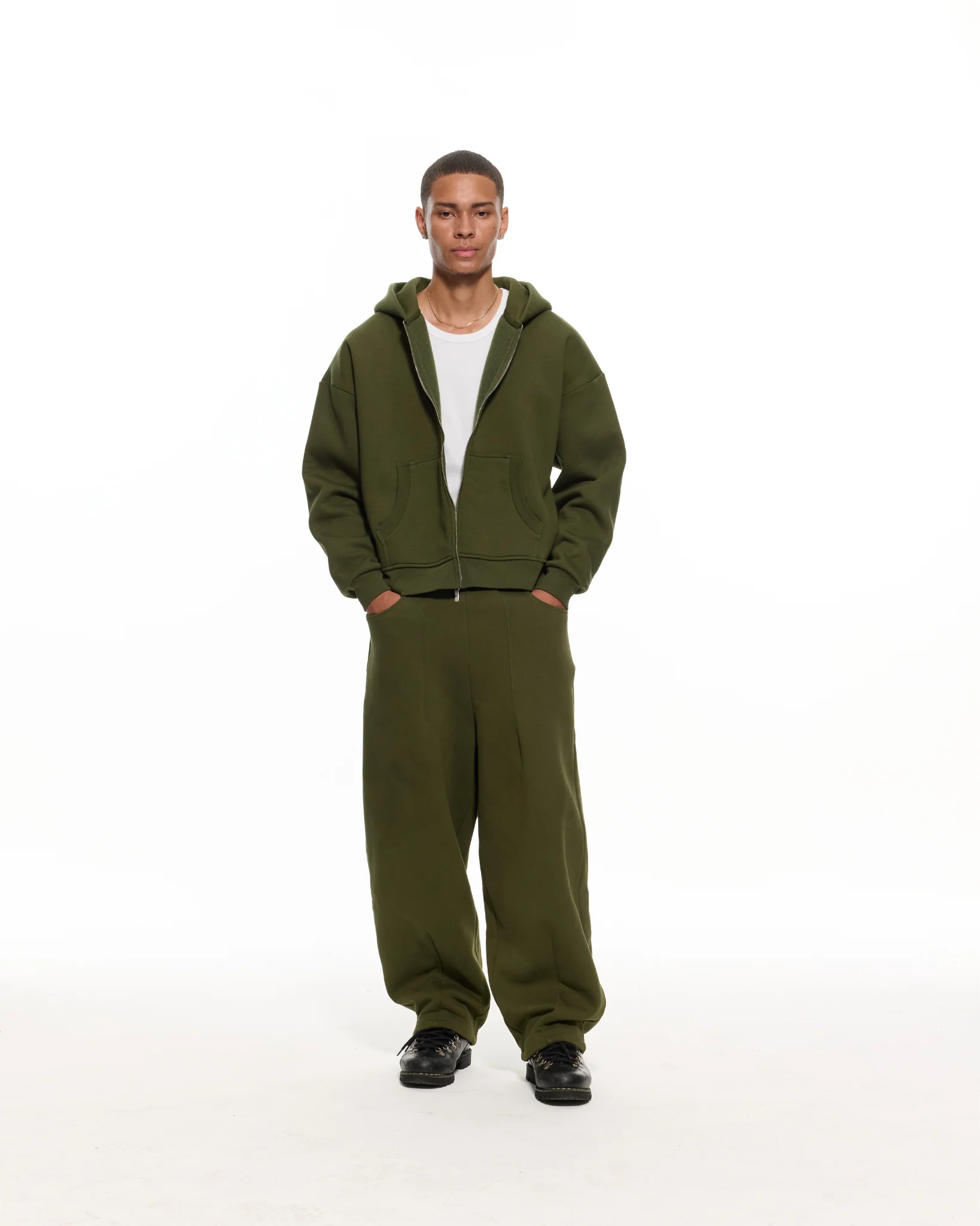 COZY ZIP UP - MILITANT - Image 10