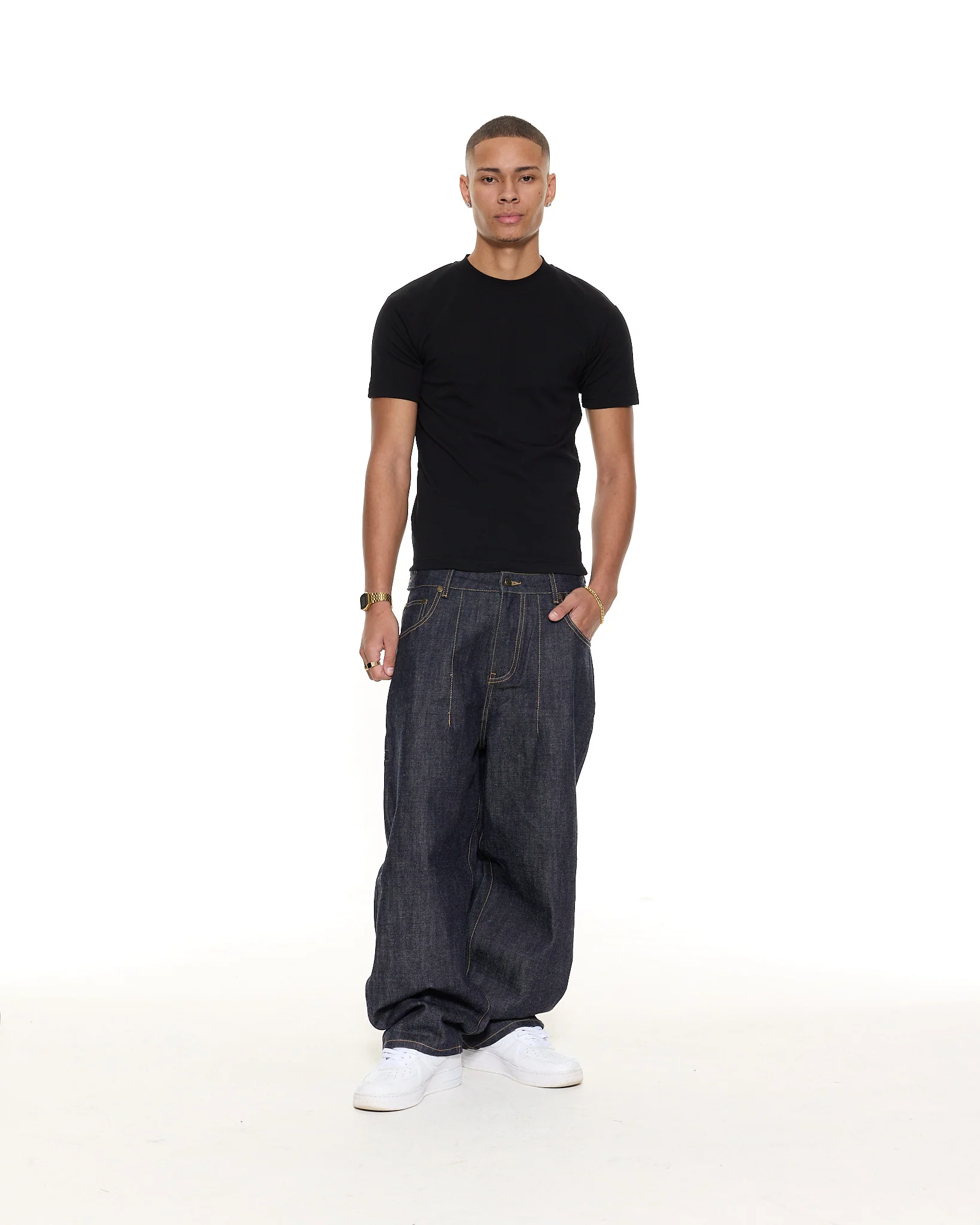 FITTED T-SHIRT - BLACK - Image 6