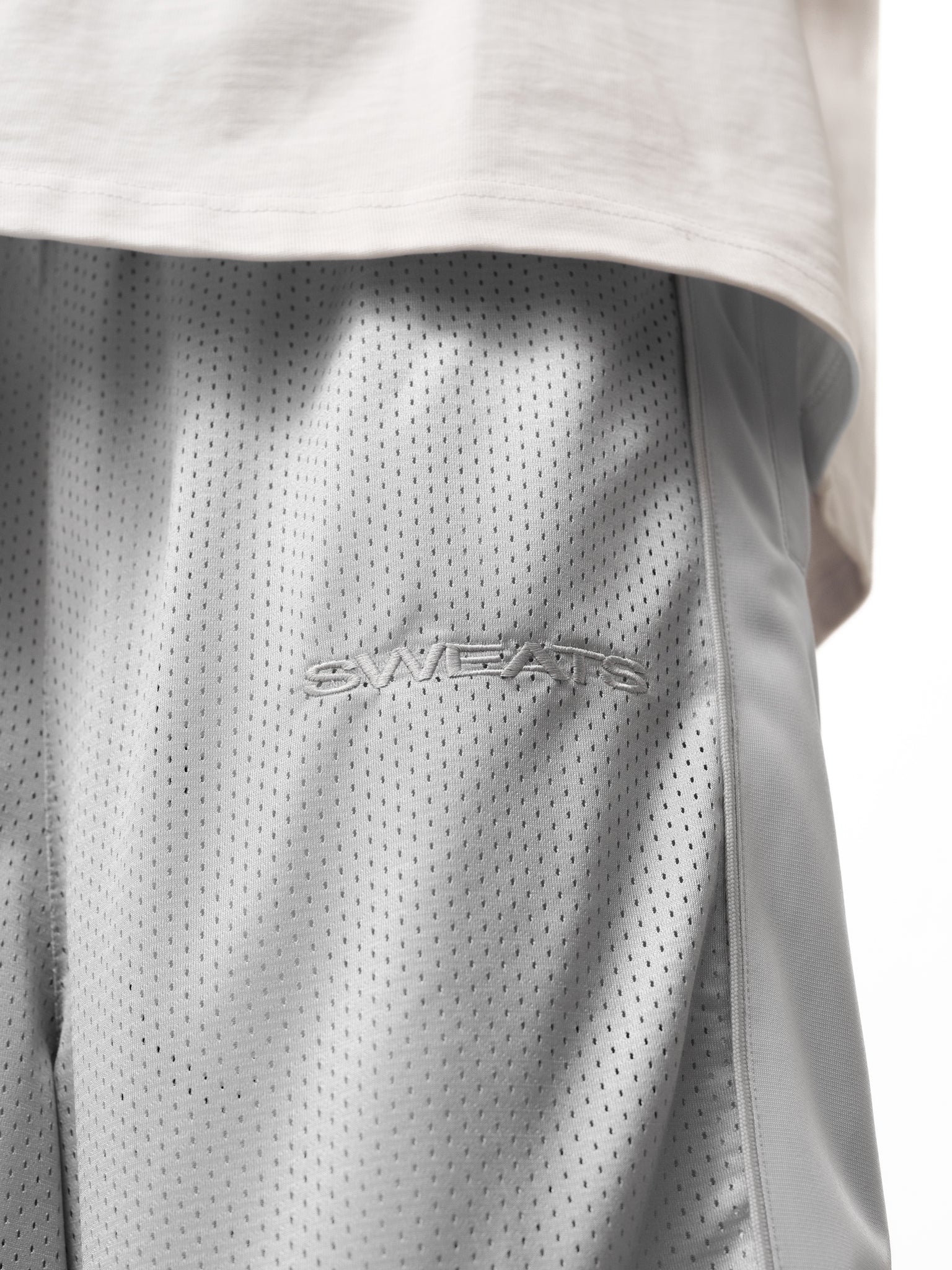 MESH SHORT - GREY - Image 10