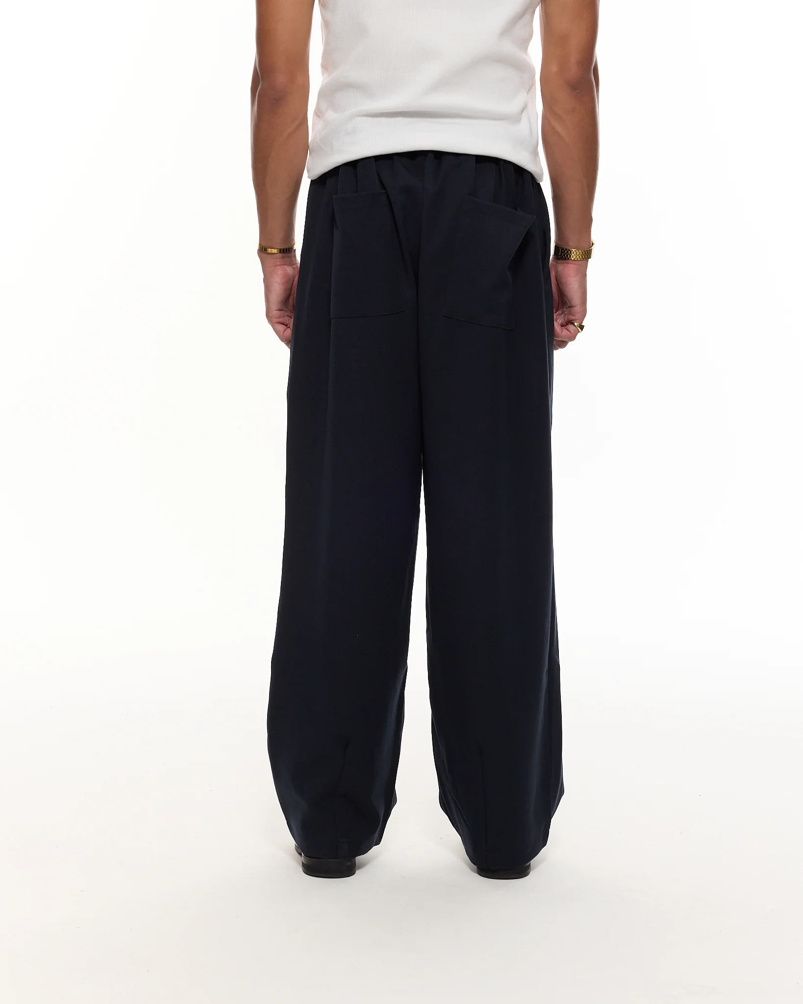 PLEATED PANT - NAVY - Image 6