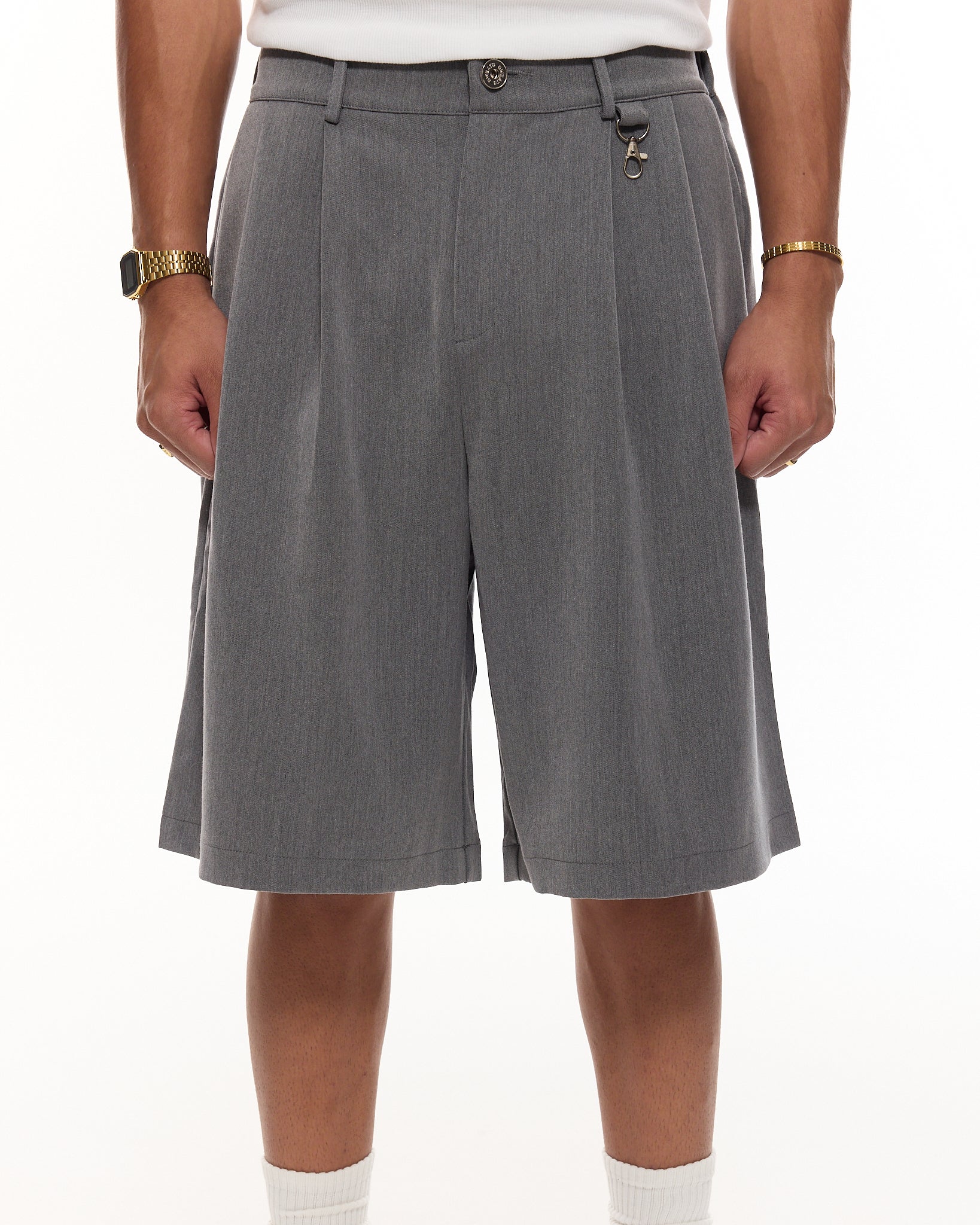 PLEATED SHORTS - GREY - Image 5