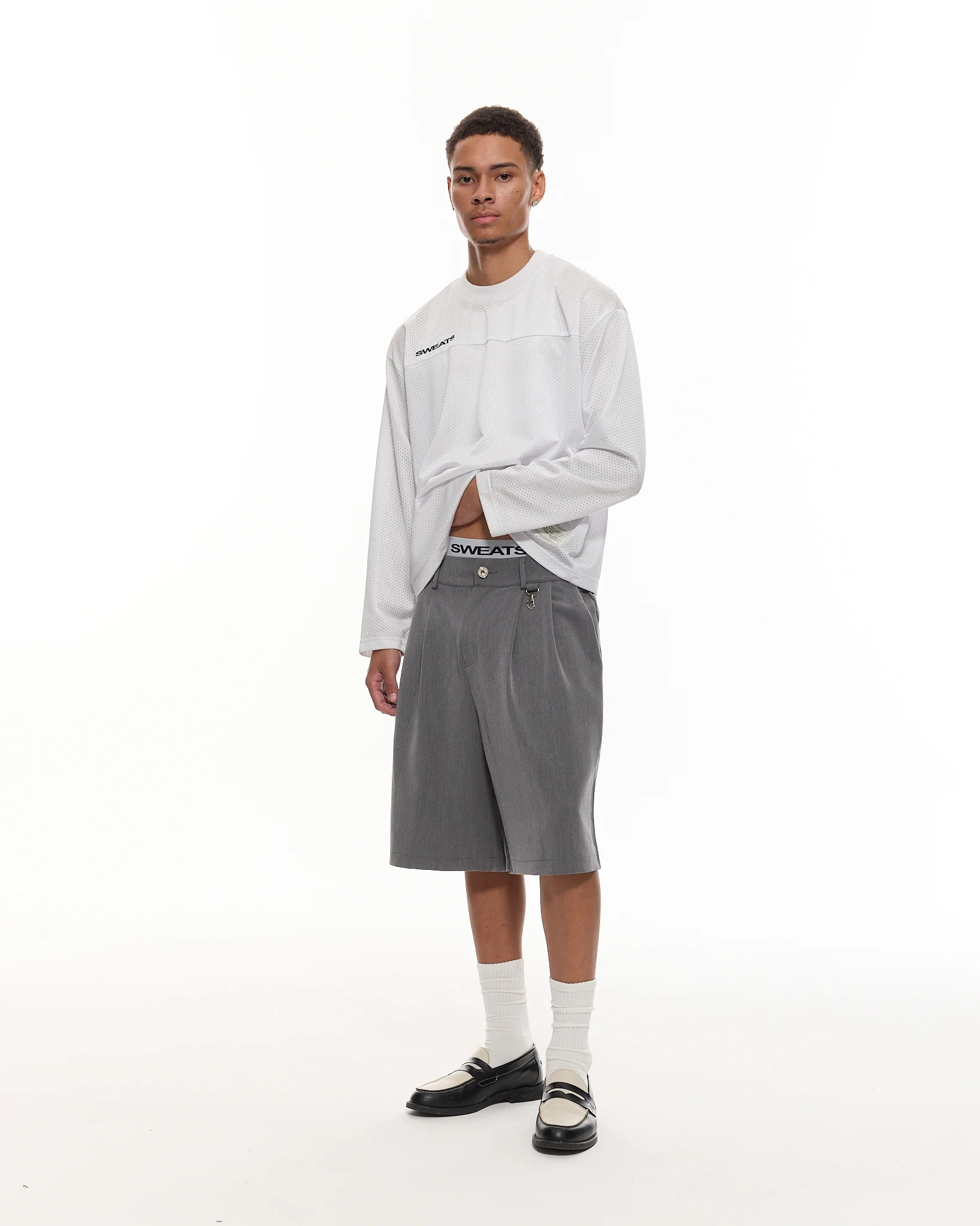 PLEATED SHORTS - GREY - Image 7